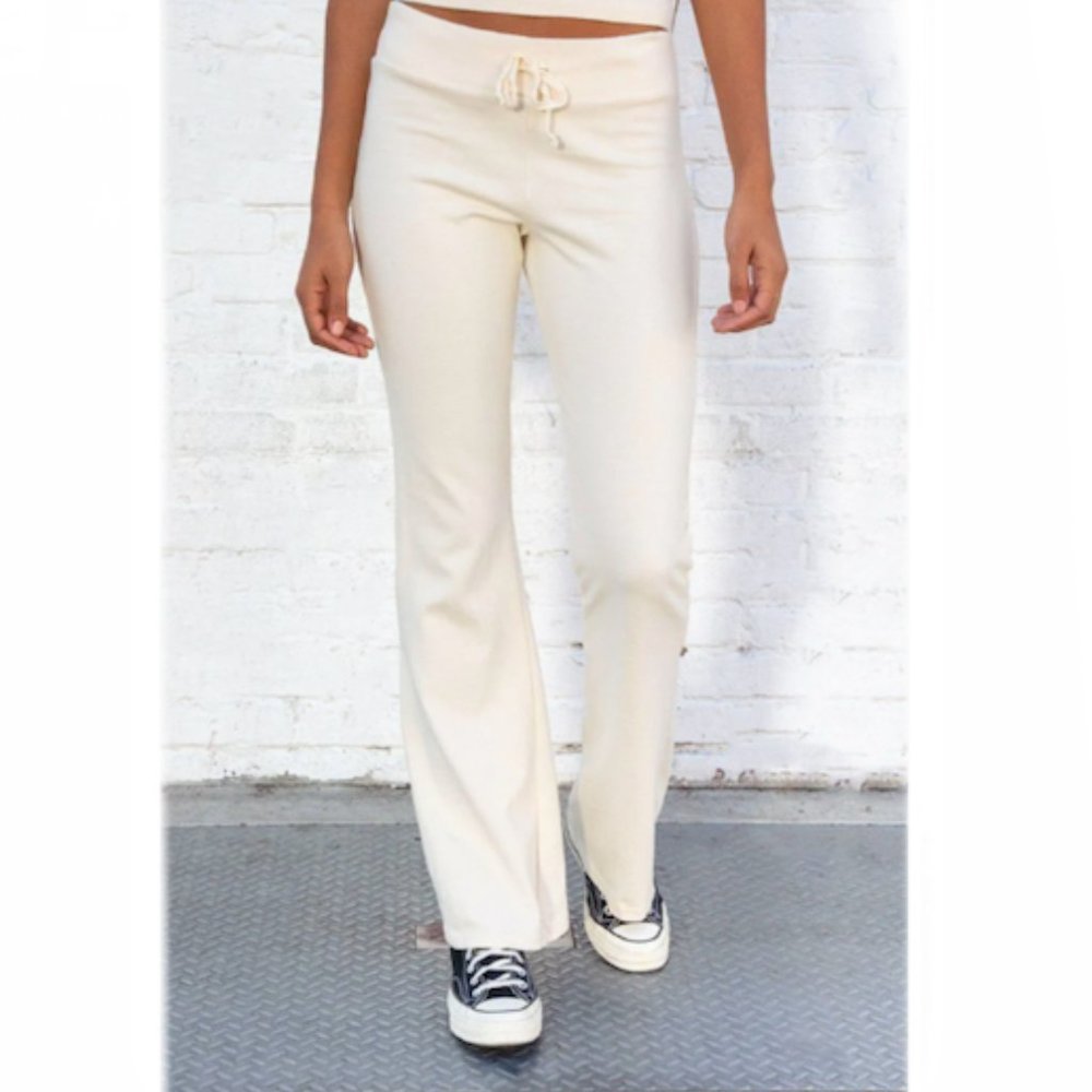 Brandy Melville Cream Hillary Yoga Pants, Size S/M